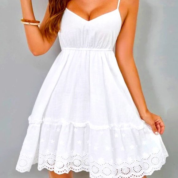 Dresses & Skirts - NEW women’s white lace dress!